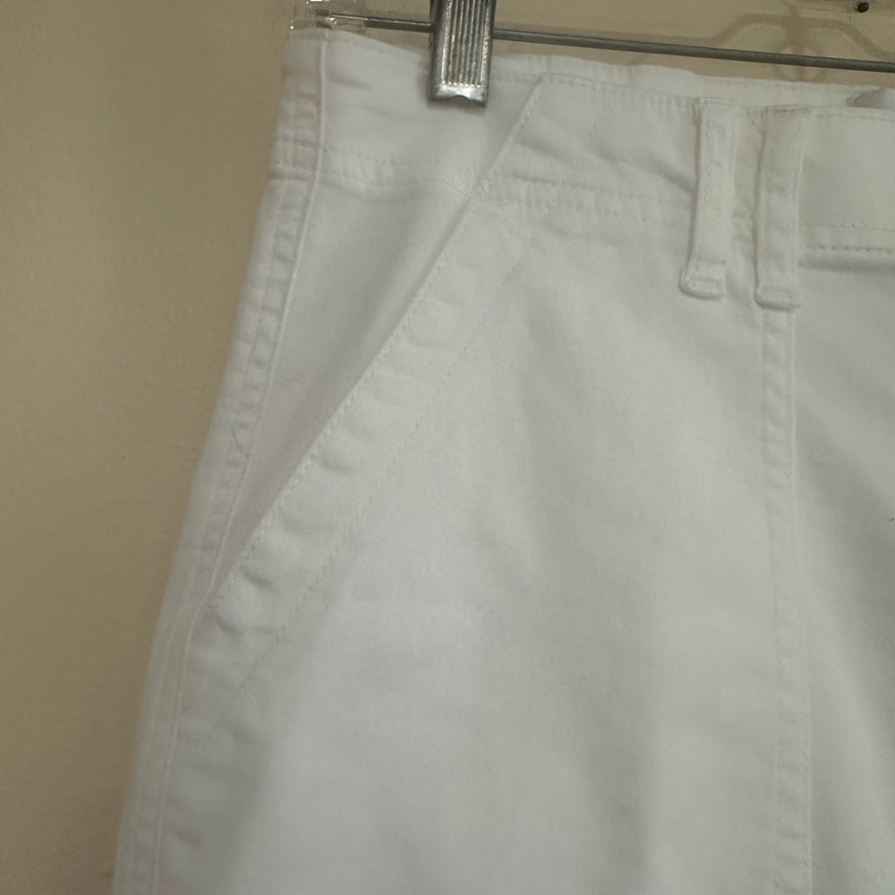 White House Black Market  White mid-rise size 6 straight cropped pants. NWT - Picture 10 of 16